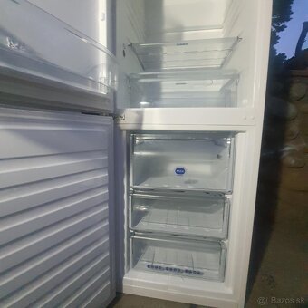 Whirlpool.... chladnička s mrazničkou dole - 4