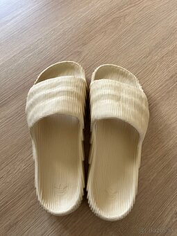 Pánske šľapky Adidas Adilette veľkosť 43 - 4