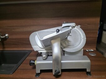 Narezovy stroj Omas - 4