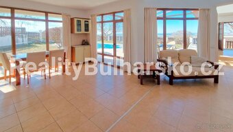 Luxusní dvoupodlažní dům 3+kk (146 m²) s výhledem na moře a - 4