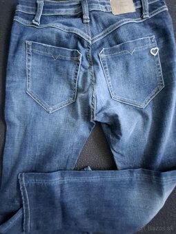 Dámske rifle a džegíny. - 4