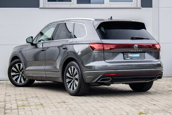 VOLKSWAGEN TOUAREG 3.0 V6 TDI ELEGANCE 4MOTION TIPTRONIC - 4