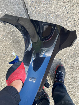 predni blatnik skoda octavia III pravy 12- cerny - 4