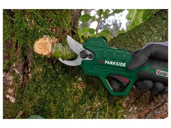 Predám Parkside Aku nožnice - 4