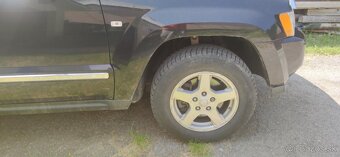 Jeep Grand Cherokee 3.0 - 4