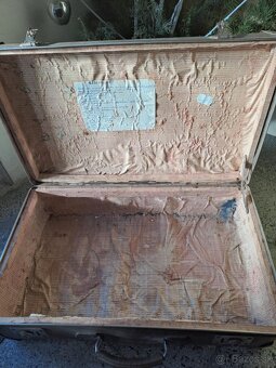 Zachovalý cestovný retro kufor - 4