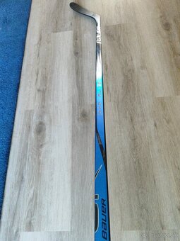 Hokejka Bauer Vapor Hyperlite 2 - 4