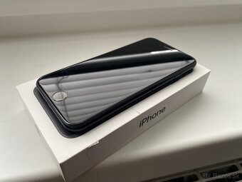 iPhone SE 2020 64Gb - 4