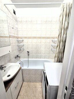 ⌂ Pripravujem na prenájom 2-izbový byt /56 m2- Staré sídlis - 4