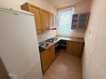 Rezervovaný - APEX reality 2i. s balkónom na Závalí HC 50 m2 - 4