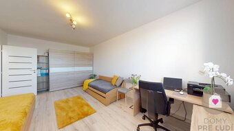 ZREKONŠTRUOVANÝ 3-IZBOVÝ BYT (74 m2) S BALKÓNOM, PIVNICOU, 2 - 4