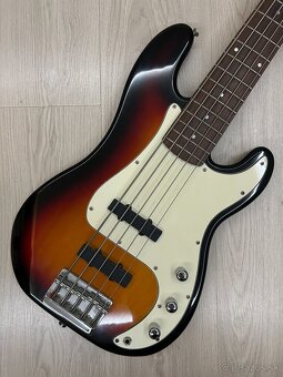 Basa Squier Precision Bass - 4