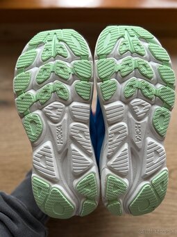 Hoka one one Clifton 10 - 4