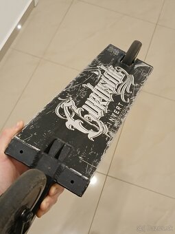 Streetová freestyle kolobežka - 4