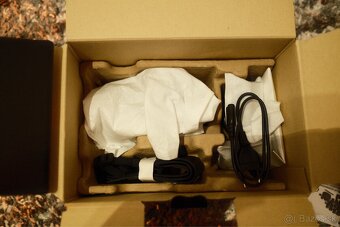 Sony a7iv s klietkou smallrig + fotobatoh Vanguard - 4