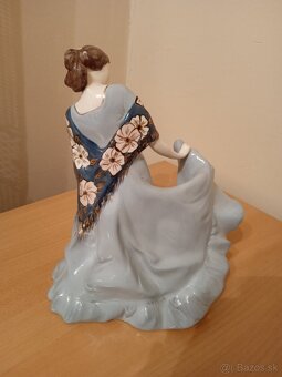 Predám starožitnú sošku tanečnice Royal Doux. - 4