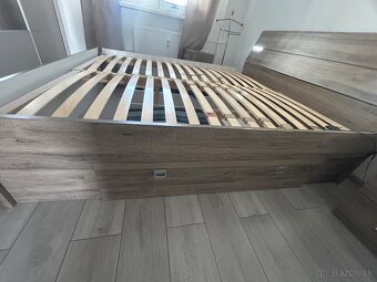 Manželská posteľ - 4