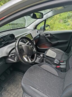 Peugeot 2008 - 4