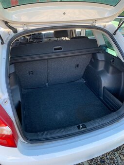 Skoda Fabia 1.4 16v 2011 - 4