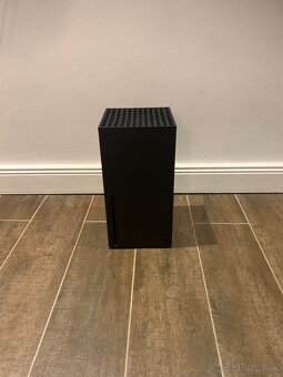 Xbox Series X - 4
