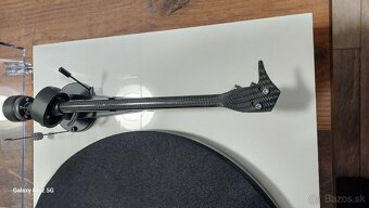 Pro-ject DEBUT CARBON - 4