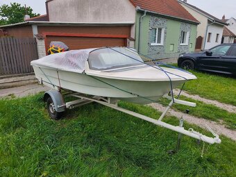 motorový čln + vozík za auto - 4