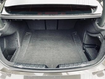 Bmw 318d 2017 - 4