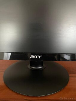 Monitor ACER - 4
