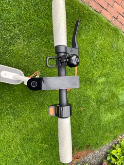 Predám elektrickú kolobežku Mi Electric Scooter 3 – ako nová - 4