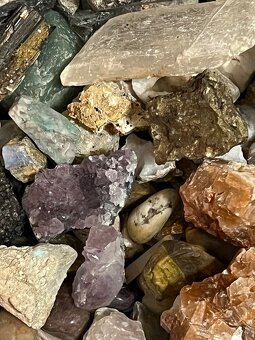 Krasne minerálne kamene a drahokami - 4