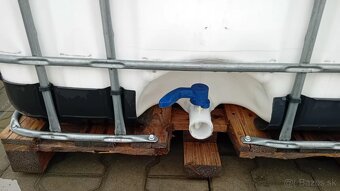 Predám IBC nádobu 1000 l nadobu - 4