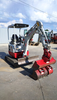 Takeuchi TB215R | 2019 | 1 645 MTH - 4