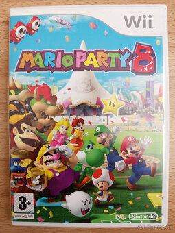 Nintendo Wii + 4hry+štvrtá hra má až 73 rôznych minihier - 4