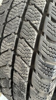 Predám zimné pneumatiky 205/65/R16C - 4