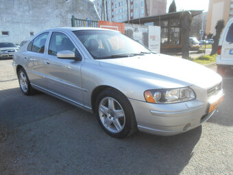 Volvo S60 2.4D Summum A/T - AJ NA SPLÁTKY OD 37,50E - 4