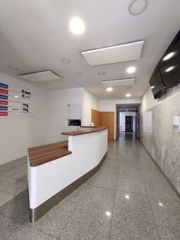 Priestory vhodné na ambulancie, kliniku alebo rehabilitáciu, - 4