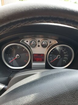 Ford Focus - 4