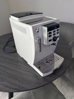 Delonghi Magnifica S ECAM22.110.W - 4