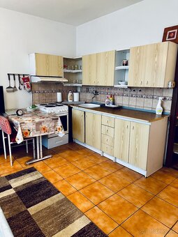 Na predaj 2-izbový byt s balkónom vo Vrábľoch – sídlisko Luk - 4