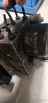 Audi s3 audi tt abs kocka 8n0907379E - 4