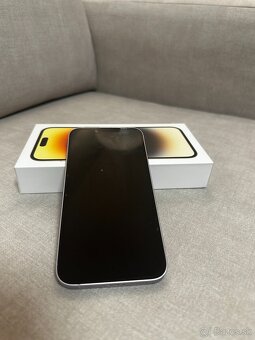 iPhone fialový - 256 GB - 4