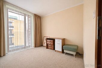 Prenájom 3-izb. byt v centre s garážovým státím - 4