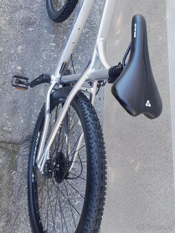 CTM ZEPHYR ako nový - 4