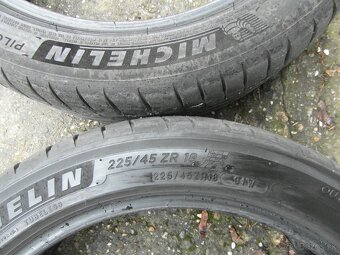225/45 R18 - 4