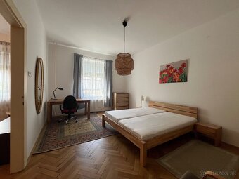 TICHÝ 2-IZBOVÝ BYT, KOMPLETNE ZARIADENÝ, PARKOVANIE, ŠANCOVÁ - 4