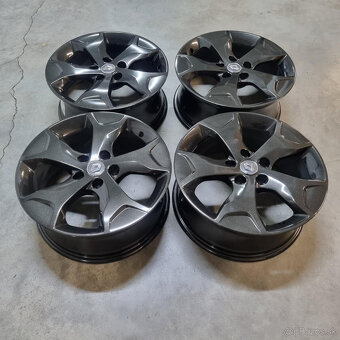 RENAULT disky 5x114.3 R17 7J ET44 - 4