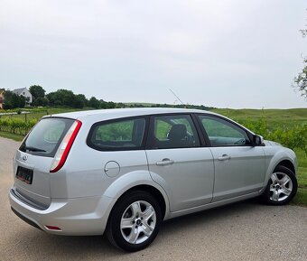 Ford Focus 1.6 16V 74KW/101 koní R.V.03/2011 - 4