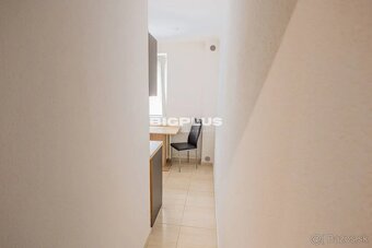 Na predaj 2-izbový byt s balkónom – výborná lokalita Prievid - 4