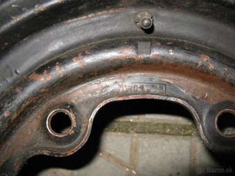 Predám disk na Wartburg 311 s pneu. - 4