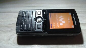 Sony Ericsson W800i - 4